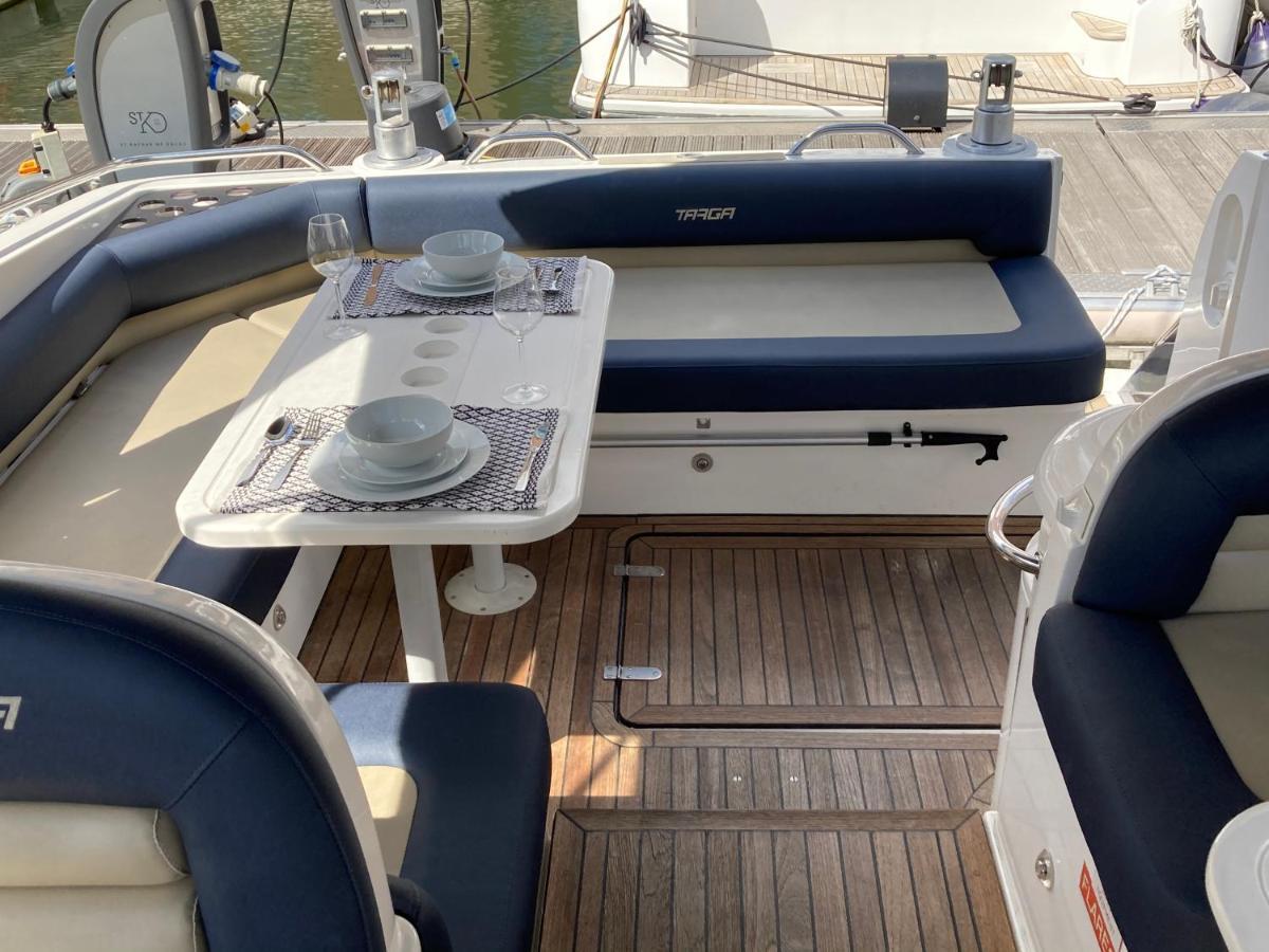 Entire Boat At St Katherine Docks 2 Available Select Using Room Options Londres Exterior foto