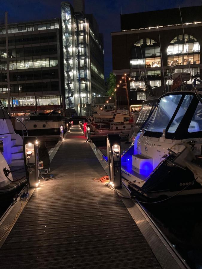 Entire Boat At St Katherine Docks 2 Available Select Using Room Options Londres Exterior foto