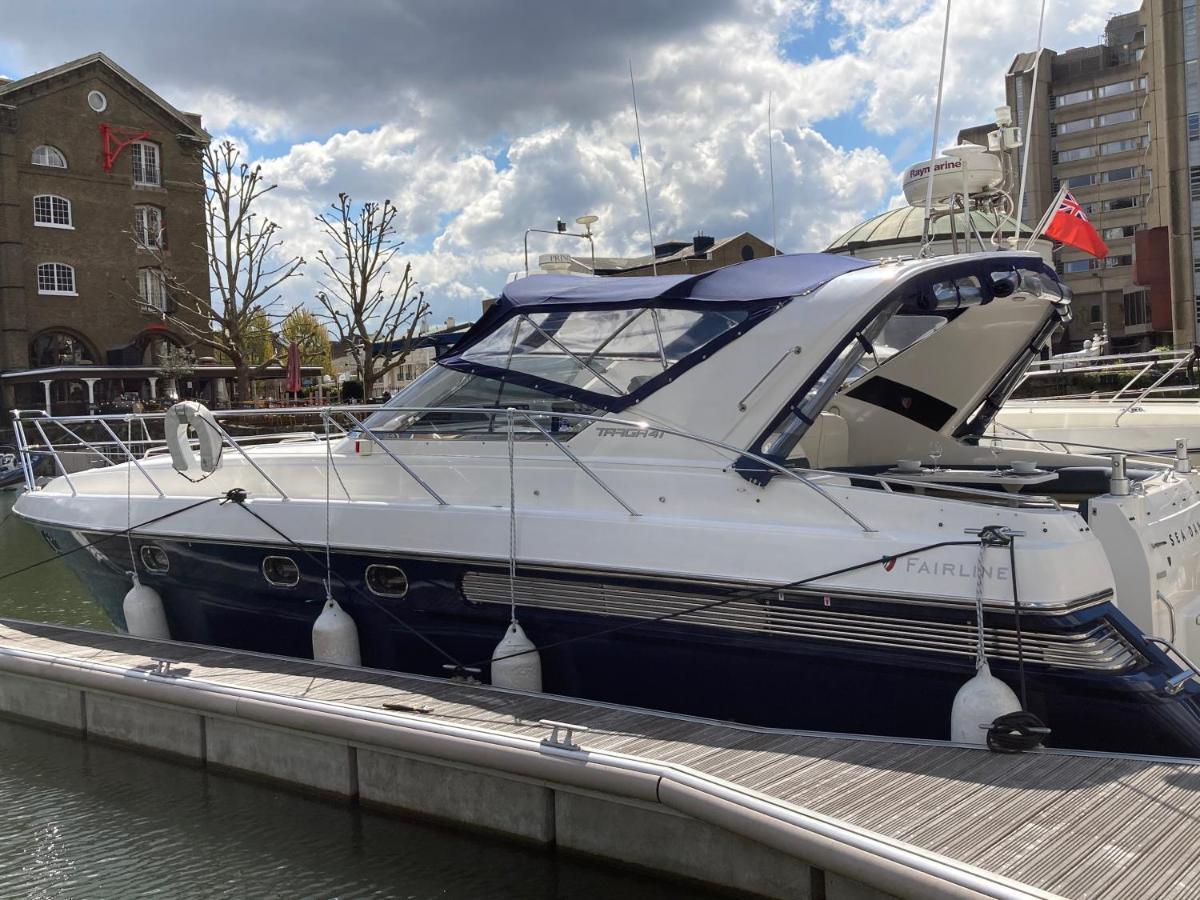 Entire Boat At St Katherine Docks 2 Available Select Using Room Options Londres Exterior foto
